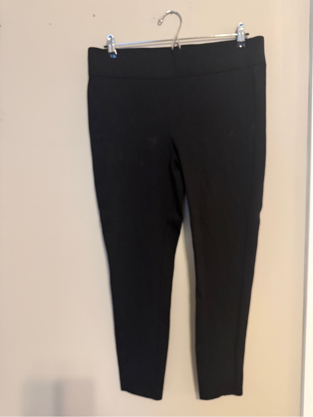 LOFT Black Skinny Ponte Ankle Pants